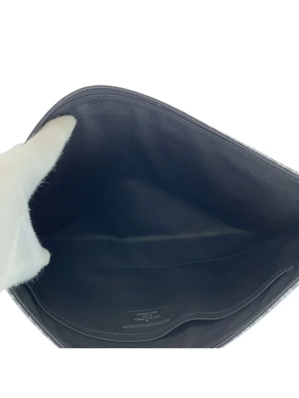 Louis Vuitton Taiga Pochette Apollo Black Silver Hardware Leather Clutch - Picture 8 of 9